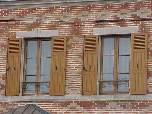 fenètres briques