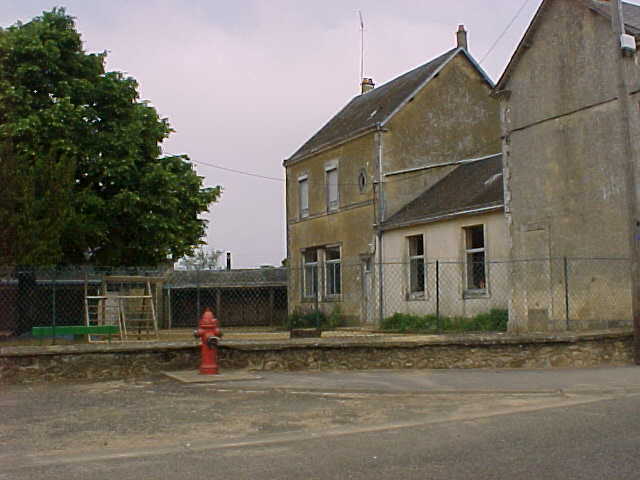 vue de l'école de Gréez su Roc